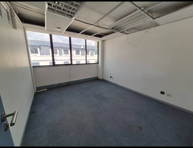 283M² OFFICE TO LET IN RIVONIA